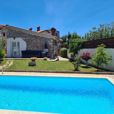 Istrska Kamnita Hisa Soncni Medulin Villa Exterior photo